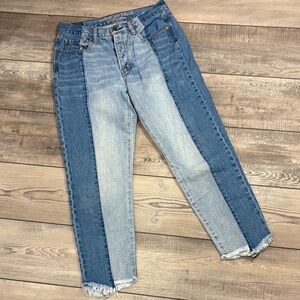 American Eagle Vintage Hi-Rise Two-Tone Blue Jeans EUC 6